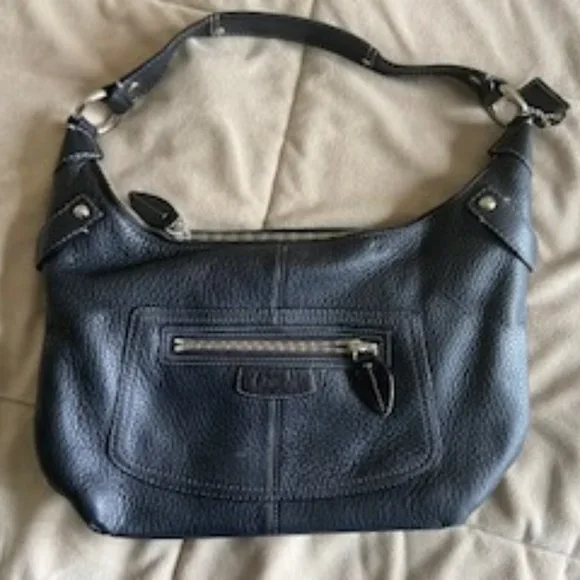 Coach Shoulder Bag - Picture 1 of 10